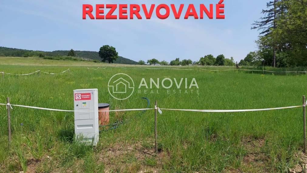 REZERVOVANÝ - Pozemok pre okamžitú výstavbu Podhorany