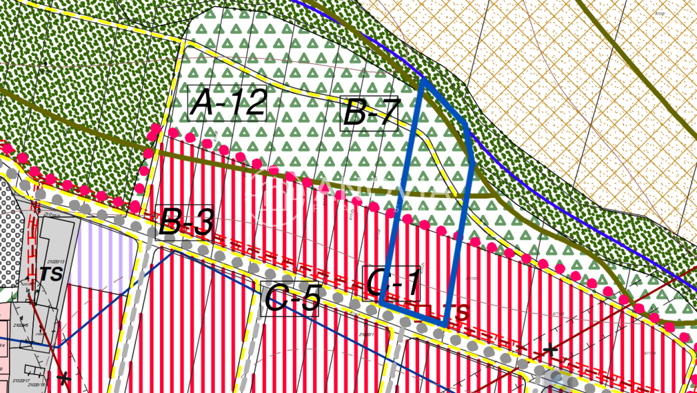 Investičný pozemok Ľubotice