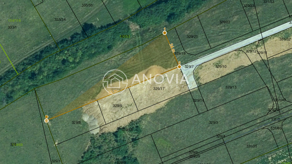 Pozemok určený na výstavbu - Podhorany