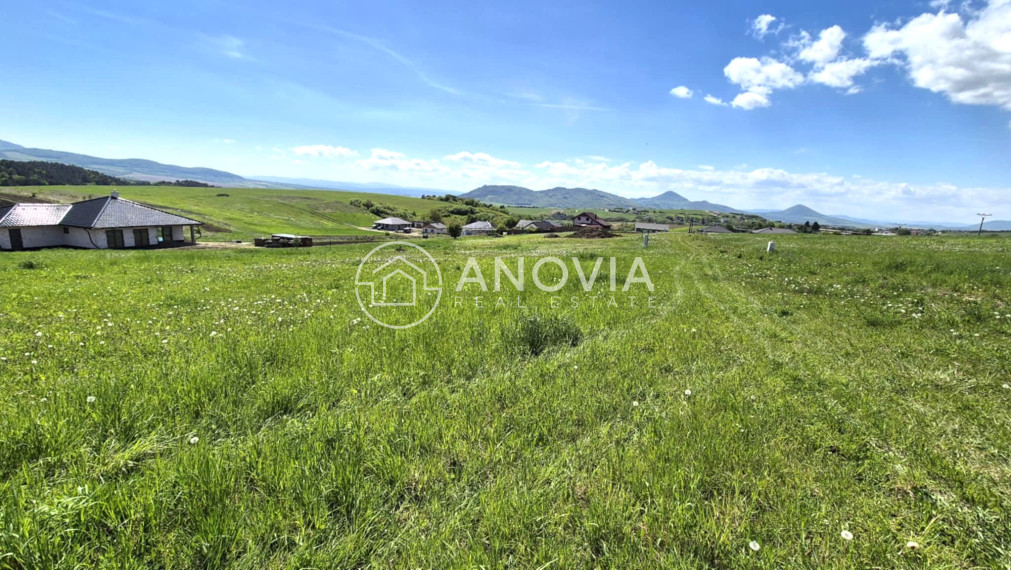 Pozemok určený na výstavbu RD Chmeľovec