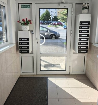 3 izbový byt po kompletnej rekonštrukcii - REZERVOVANÉ!!! - fotografia 13