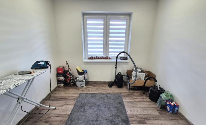 Kompletne zariadená novostavba s dokončeným exteriérom!!! - fotografia 15